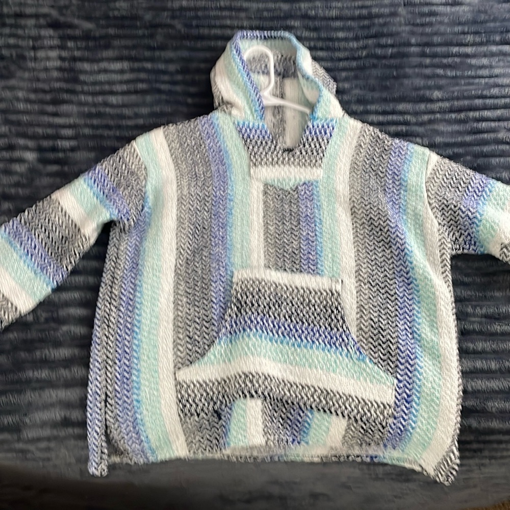 Drug rug/medium/green,blue,white,black